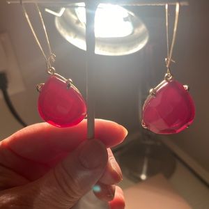 Kendra Scott Translucent Ruby Allison Earrings. Very Rare color help welcome!